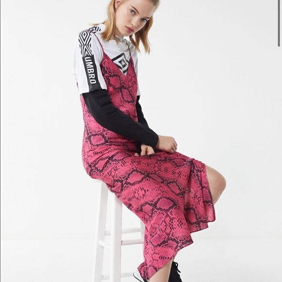 Urban outfitters snake print slip maxi dress in pink size medium - Picture 2 of 10